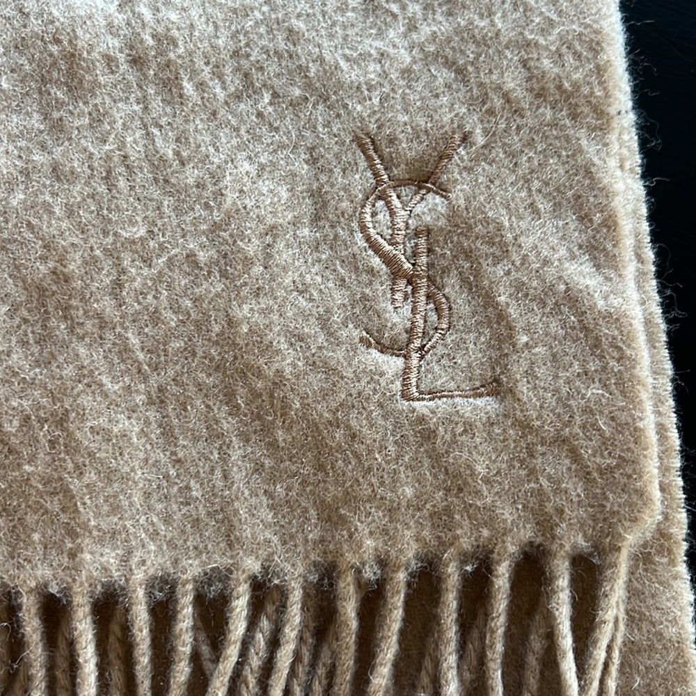 YSL scarf - Picture 2 of 4